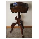 VICTORIAN PLANT & FLOWER 3 LEGGED STAND - 12' X