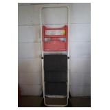 COSCO FOLDING 5' PAINTERS LADDER - MODEL 11