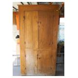 PRIMITIVE FARM HOUSE OAK 4 DOOR KITCHEN CUPBOARD