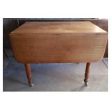 OAK DOUBLE DROP LEAF TABLE WITH TWO LEAVES