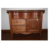 ANTIQUE OAK 3 DRAWER, 1 DOOR WASH STAND - 27' X
