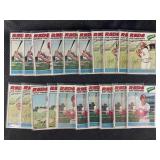LOT OF 20 - 1977 MLB TOPPS RED