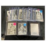 LOT OF 27 DECKLE - NON COMPLETE SET MLB CARDS