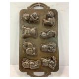 UNMARKED HEAVY CAST IRON TEDDY BEAR COOKIE MOLD -