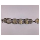 VINTAGE DON QUIXOTE STORY BOOK BRACELET 8 1/2"