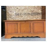 BLANKET CHEST