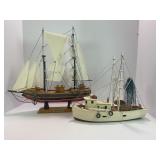 WOODEN 'THE BLUE NOSE' & FISHING BOAT MODELS -