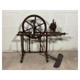 VINTAGE SALESMAN SAMPLE / MINIATURE SPINNING WHEEL