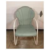 MID CENTURY MODERN CLAM SHELL METAL LAWN CHAIR