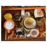 CONTENTS OF PULL OUT DRAWER IN KITCHEN - SUNBEAM