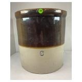 6 GALLON PRIMITIVE STONEWARE CROCK