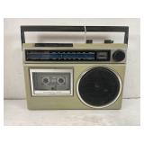 GENERAL ELECTRIC MODEL 3-5240-D AM/FM CASSETTE