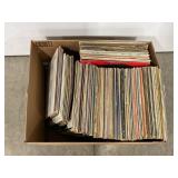 LARGE LOT OF 33 RPM VINTAGE RECORDS
