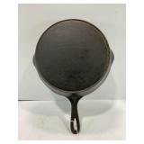 WAPAK NO. 9 CAST IRON SKILLET W/ HEAT RING - 11'