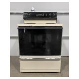 G. E. ELECTRIC STOVE