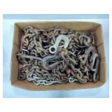 ASSORTED LOG CHAINS WITH HOOKS