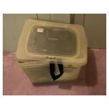 EMERGENCY TOTE KIT - AM/FM RADIO, GLOW STICKS,