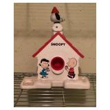 VINTAGE SNOOPY HAND CRANK SNOW CONE MAKER BY