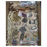 LARGE LOT OF ESTATE COSTUME JEWELRY