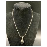 STERLING SILVER NECKLACE WITH STONE PENDANT - 12.5
