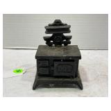 MINATURE CAST IRON COOK STOVE - 3" X 4"