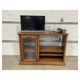 ENTERTAINMENT CENTER WITH MAGNAVOX DVD PLAYER &