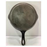 WAGNERWARE #6 1056 L CAST IRON SKILLET - 8 1/2"