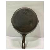 WAGNERWARE #6 1056B CAST IRON SKILLET - 8 1/2"