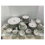 89 PC. SET OF ROYAL SWIRL FINE CHINA JAPAN