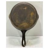 WANGNERWARE #6 1056D CAST IRON SKILLET - 8 1/2"