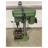 CHICAGO TOOL 5 SPEED WORKBENCH DRILL PRESS WITH