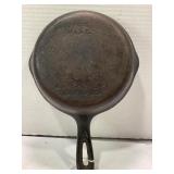 WAGNERWARE #3 CAST IRON SKILLET - 6"