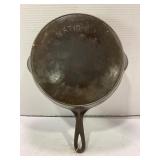 NATIONAL #9 CAST IRON SKILLET W/HEAT RING -10 1/2"