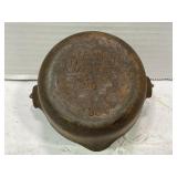 WAGNERWARE 1364 MINIATURE CAST IRON BEAN POT -3" X
