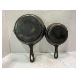 LOT OF 2 UNMARKED #3 & #5 CAST IRON SKILLETS -6" &