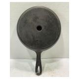 UNMARKED CORN BREAD CAST IRON SKILLET - 9"