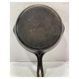 WAGNERWARE #6 1056M CAST IRON SKILLET - 8 1/2"