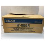 TEAC W-600R AUTO REVERSE DOUBLE CASSETTE DECK IN