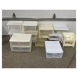 LARGE LOT OF PLASTIC BINS AND ORGANIZERS