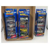 (3)  5 CAR HOT WHEELS GIFT PACKS
