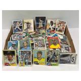 LARGE LOT OF VINTAGE MLB SPORTS CARDS - JOE MORGAN
