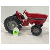 ERTL 1/16 SCALE INTERNATIONAL DIE CAST TOY TRACTOR