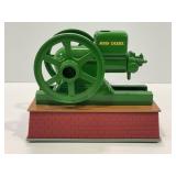 ERTL 1/16 JOHN DEERE BATTERY OPERATED MODEL 