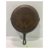 #8 - 10 5/8" CAST IRON CHICKEN FRYER SKILLET MADE