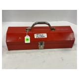 METAL TOOLBOX WITH CONTENTS - SCRAPERS, CHISELS