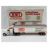 ERTL 1/64 HWI INTERNATIONAL CAB SEMI & TRAILER IN