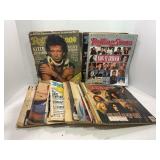 LARGE LOT OF VINTAGE ROLLING STONE MAGAZINES