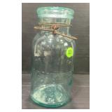 LIGHTNING PUTNAM BLUE FRUIT JAR WITH LID