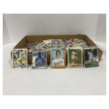 LARGE LOT OF MLB SPORTS CARDS - KEN GRIFFEY JR AND