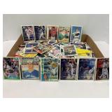 LARGE LOT OF VINTAGE MLB SPORTS CARDS - CARLTON